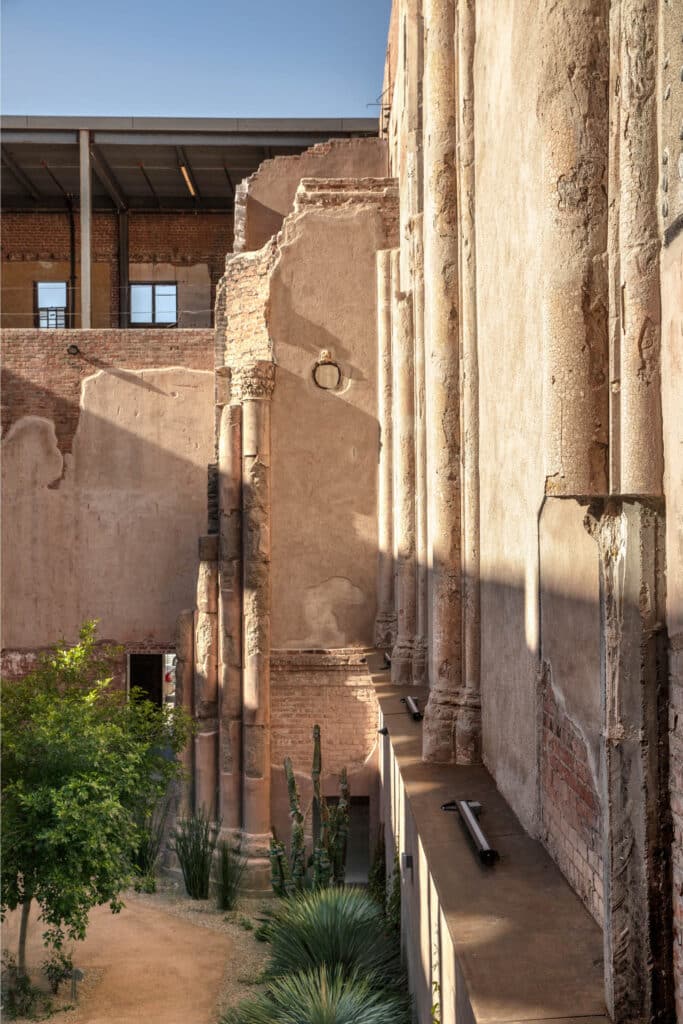 Stabilized historic stucco walls (Photo T24_8741)